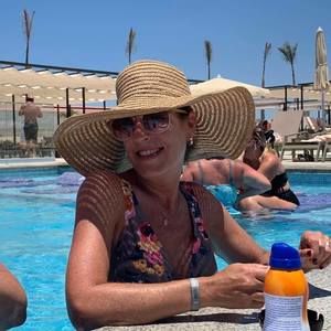 Meet your Posher, Robin